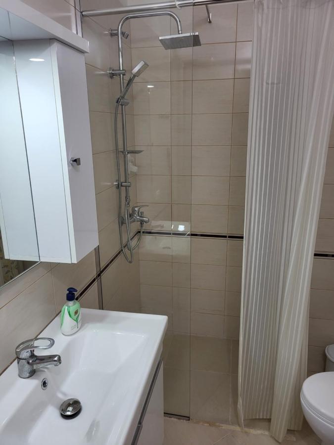 Asta Apartments Free Private Parking Vlora Kültér fotó